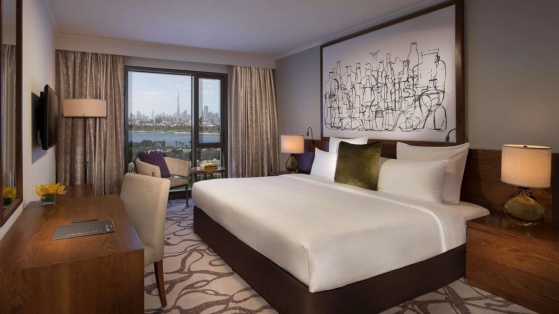 Pullman Dubai Creek City Centre Residences Aparthotel