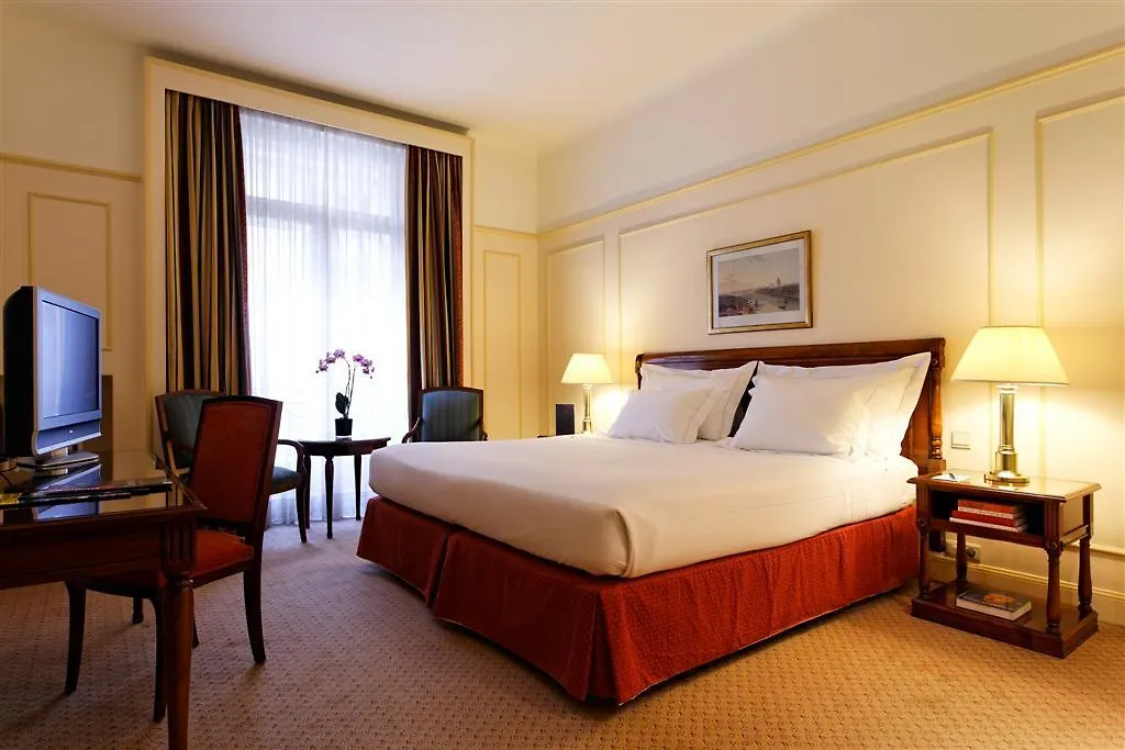 Pullman Dubai Creek City Centre Residences Aparthotel