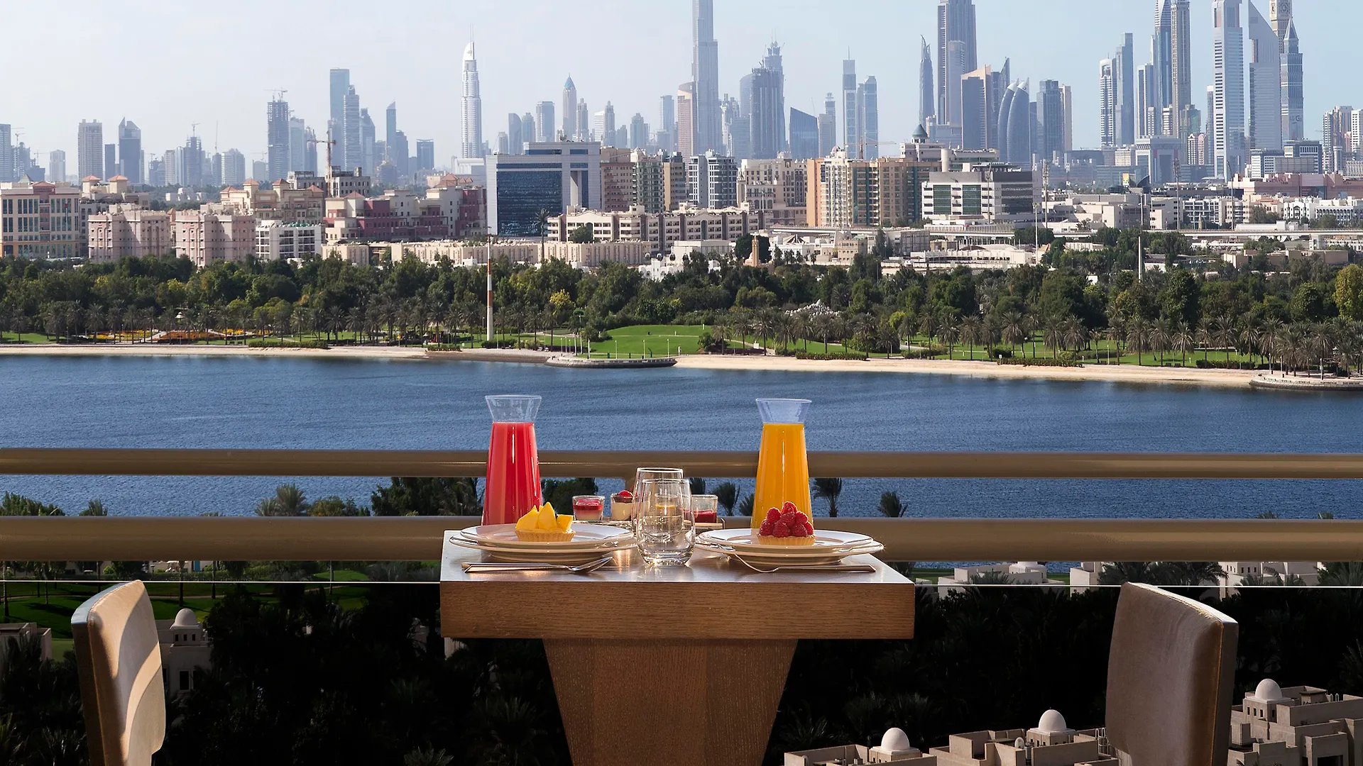Pullman Dubai Creek City Centre Residences
