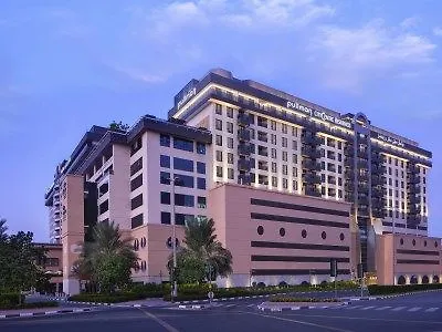 Pullman Dubai Creek City Centre Residences