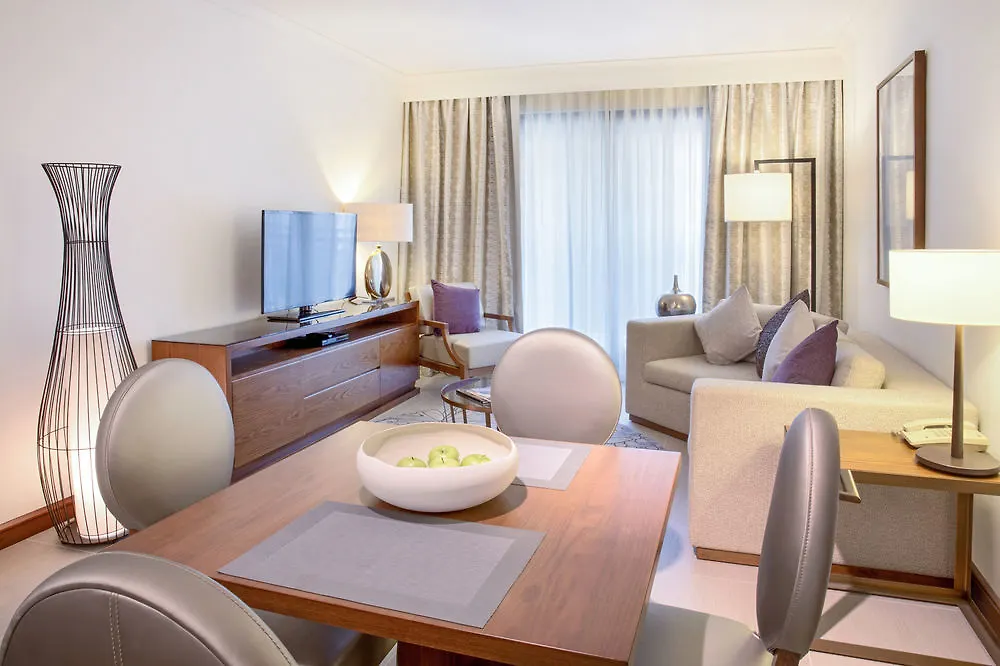 Aparthotel Pullman Dubai Creek City Centre Residences